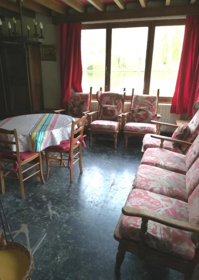 Propriete Bordee D'Etangs, Propice A La Detente Florenville Exterior foto